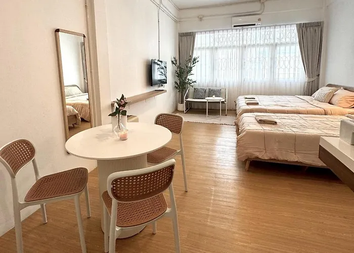 Chatuchak Haus Hotel 3*